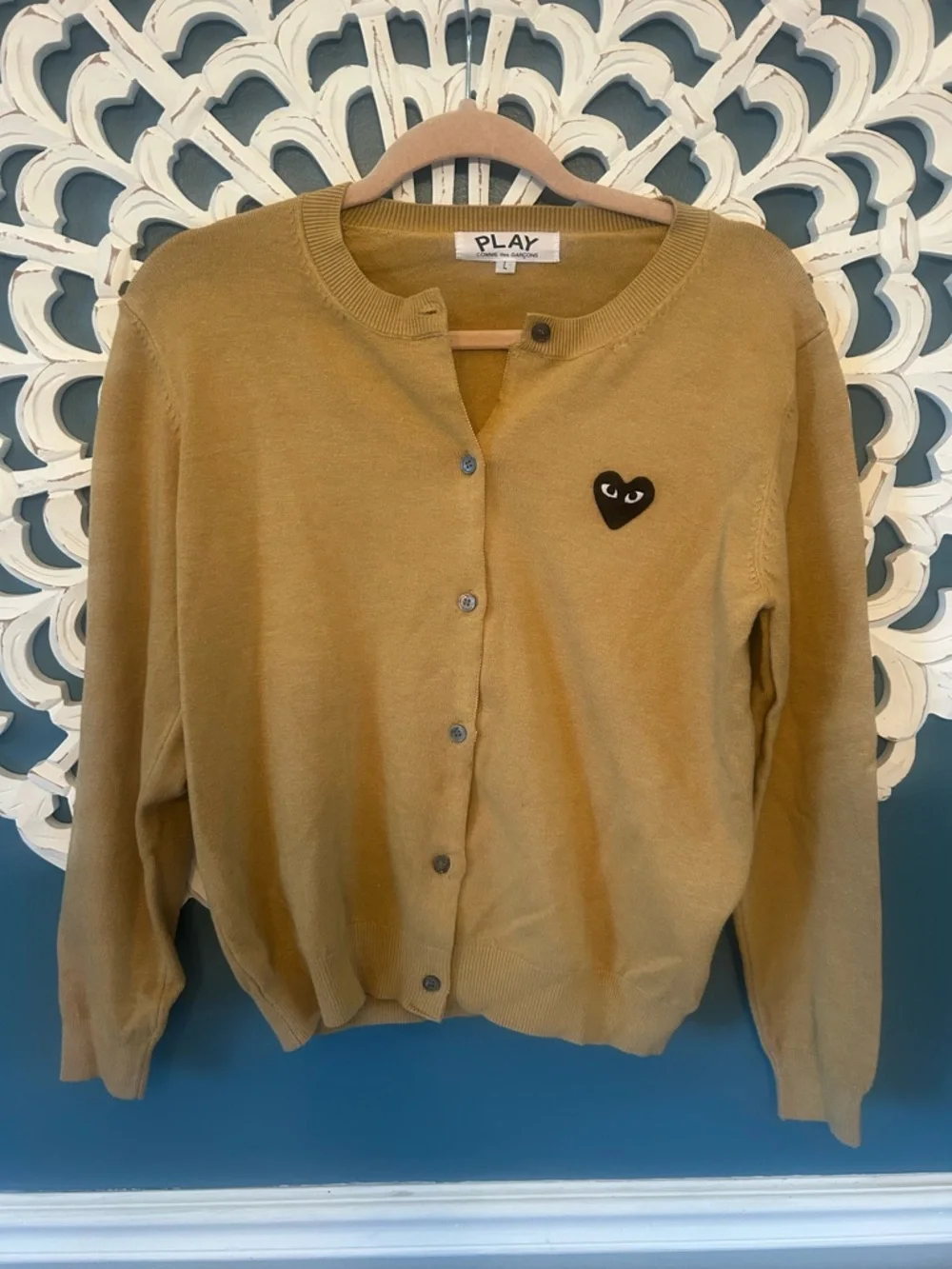 Comme des Garçons PLAY Mustard Crewneck Cardigan with Black Button - Picture 2 of 6
